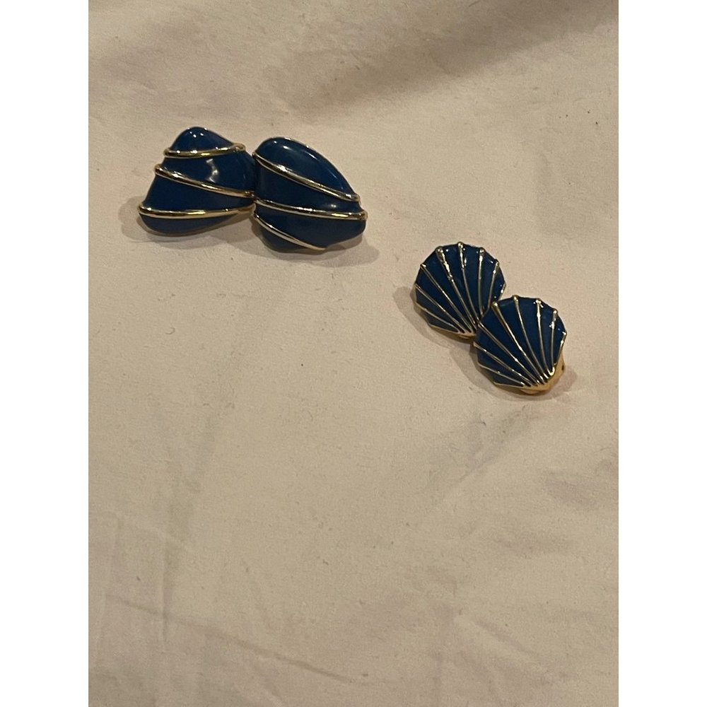 Vintage Monet Gold Tone Teal Resin Gloss Abstract Clip-on Earrings - 2 Pairs